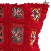 Coussin vintage carré rouge tissé à la main motifs brodés